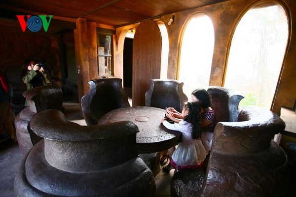 Incredible basaltic clay villa in Da Lat - ảnh 7